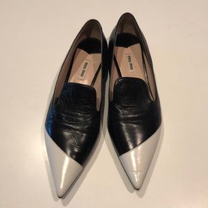 Miu Miu black and white pointy flats